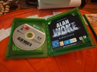 2 Juegos XBOX SERIES X: Alan Wake 2 y Space Marine