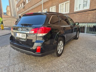 Subaru Outback 2010