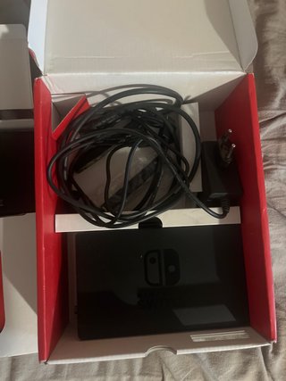 Nintendo Switch Console con Joy-Con