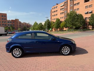 Opel Astra GTC 1.6 GASOLINA 3 PUERTAS