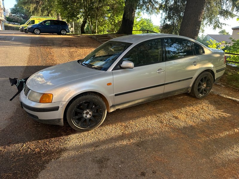 Volkswagen Passat 2000 - foto 1