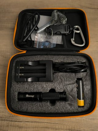 Linterna Subacqua V10 submarina