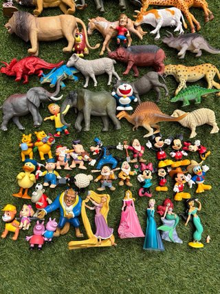 Lote de figuras de colección