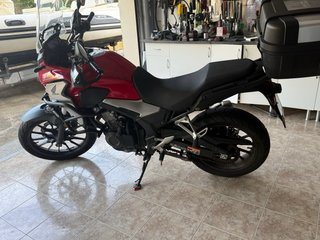 Honda CB 500 X Roja y Plata