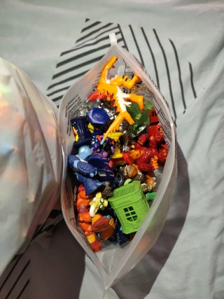 Figuras Gormiti, Invizimals, Muñecos