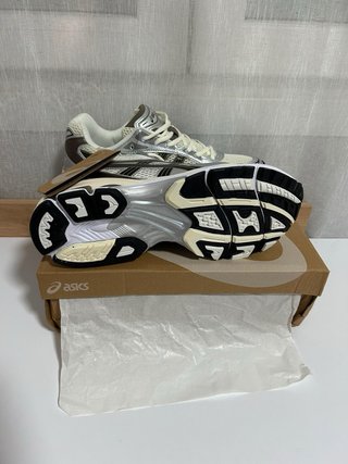 Asics Gel Kayano 14 Marrones y Plateadas Talla 44