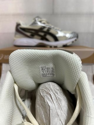 Asics Gel Kayano 14 Marrones y Plateadas Talla 44