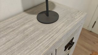 Mueble recibidor madera y metal.