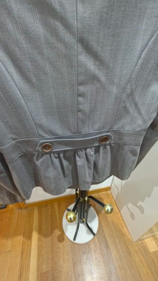 Traje de chaqueta gris mujer