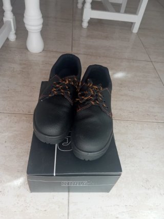 Zapatos de seguridad negros para cocina