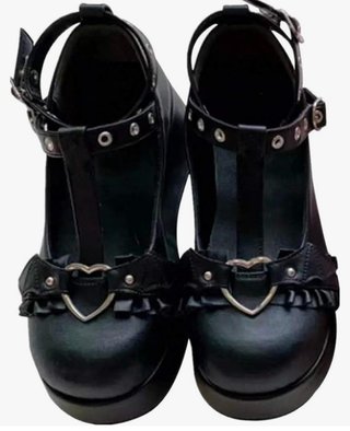 Zapatos Góticos Plataforma Corazón