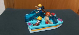 Playmobil Familia con Barca a Pedales