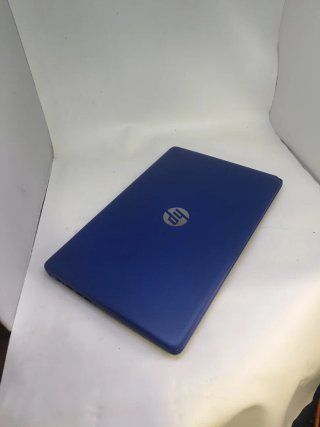 Ordenador portátil HP 15 ab0101
