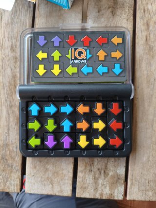 Juego IQ Arrows Smart Games
