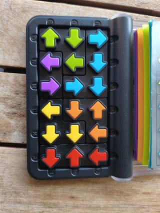 Juego IQ Arrows Smart Games
