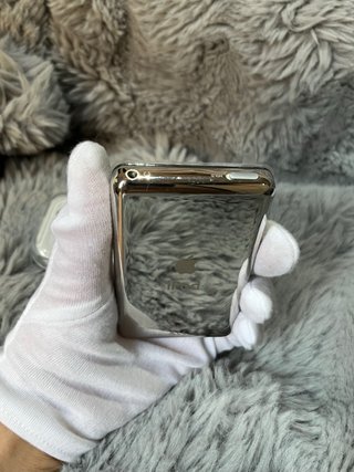 iPod 5ª Gen 64GB SSD Transparente