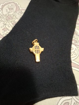 Cruz de oro 18k