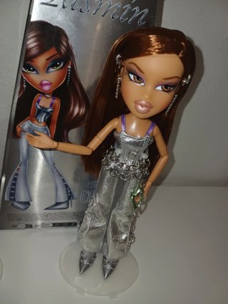 Set di due bambole Bratz Yasmin Cloe Charmz MGA