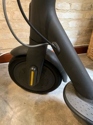 Patinete Eléctrico Xiaomi Mi Essential