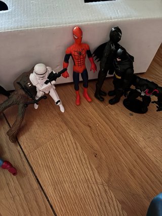 Muñecos de Superhéroes y Star Wars