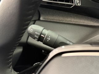 Peugeot 408 Allure Hybrid 1.2 145CV eDCS6 MHEV !!!