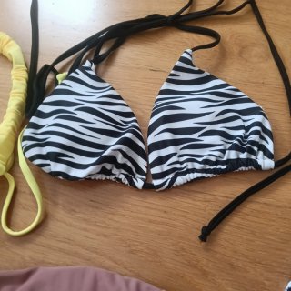 Partes de arriba de bikini de Shein Sin estrenar