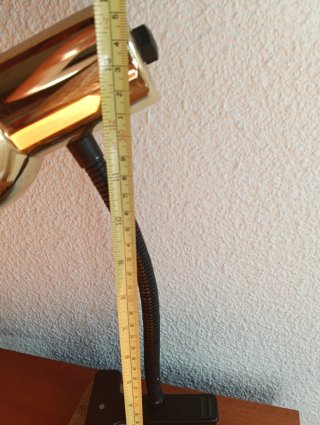 Lámpara flexo vintage dorada con pinza