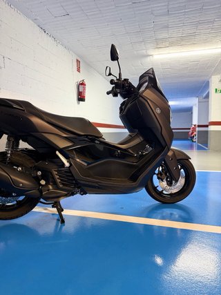Yamaha NMAX 125 Impecable