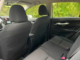 Toyota Auris 1.6 VVT-i Active