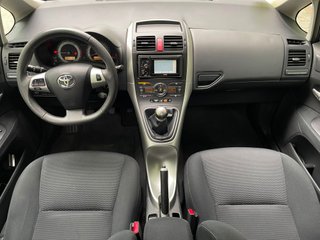 Toyota Auris 1.6 VVT-i Active