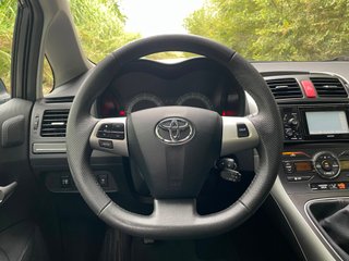 Toyota Auris 1.6 VVT-i Active