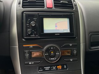 Toyota Auris 1.6 VVT-i Active