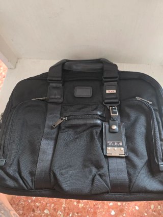Mochila Tumi Verde Oliva Mochila tumi negra cuero