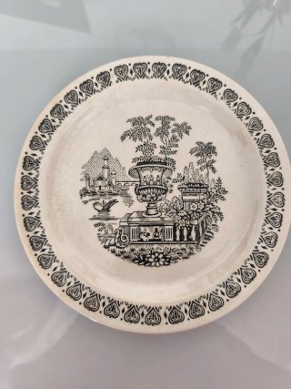 2 Platos Vintage Vargas Segovia Porcelana