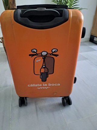 Juego Maleta Cabina y Mochila Vespa