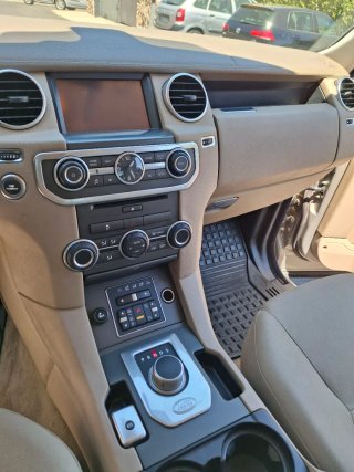Land Rover Discovery 2011