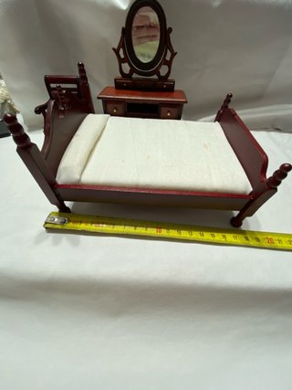 Muebles Casa Muñecas: Cama, Tocador y Silla