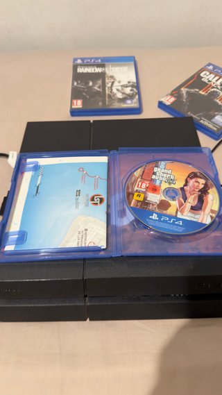PS4 (PlayStation 4) + 1 Mando + Juegos