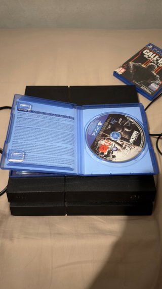 PS4 (PlayStation 4) + 1 Mando + Juegos