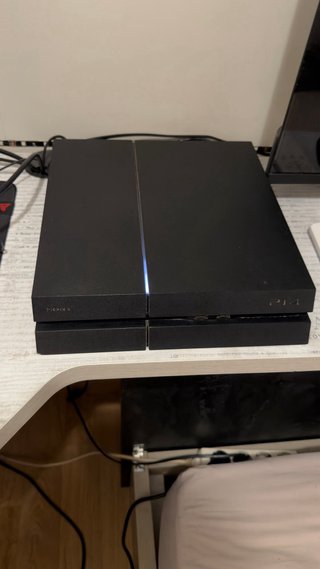 PS4 (PlayStation 4) + 1 Mando + Juegos