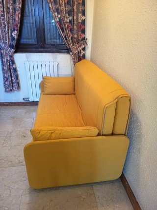 Sofá Cama Amarillo