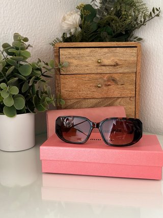 Gafas de sol Mïu Mïu Mujer Nuevas Caja