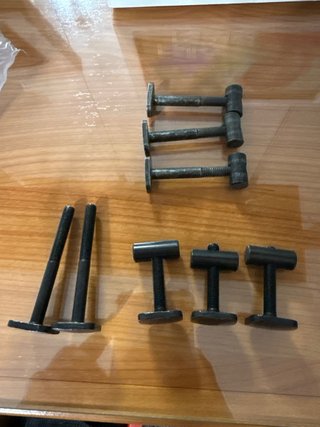 Pernos en T para portabicicleta thule
