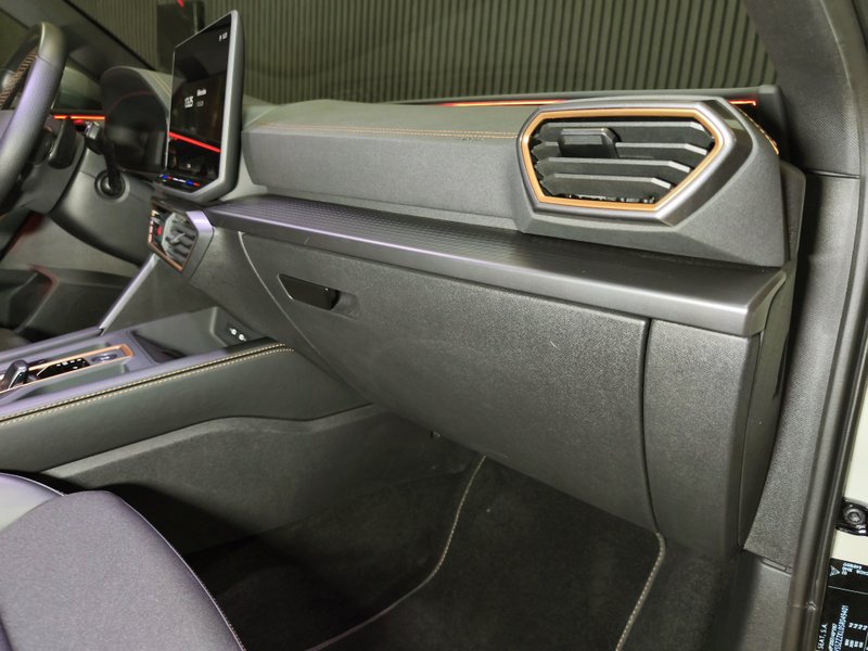 Cupra León 2025, foto 14