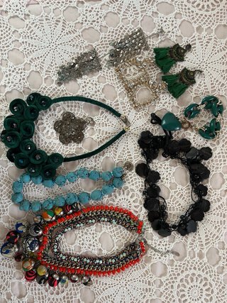 Set di Gioielli: Collana e Orecchini