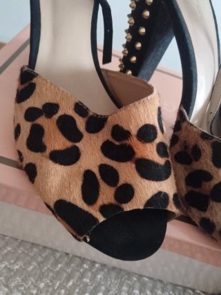 Sandalias Zara Animal Print Tachuelas