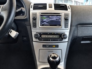 TOYOTA Avensis 120D Executive