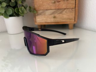 Gafas de sol deportivas nuevas