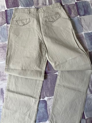 Pantalón chino beige verano