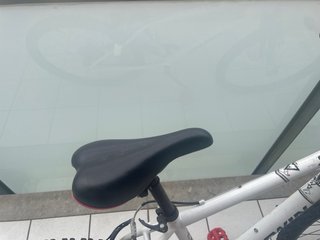 Bicicleta Rockrider 24 Bianca